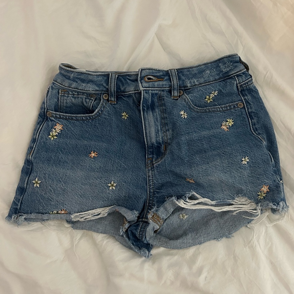 American Eagle Outfitters Blue Jean Shorts Distressed Style